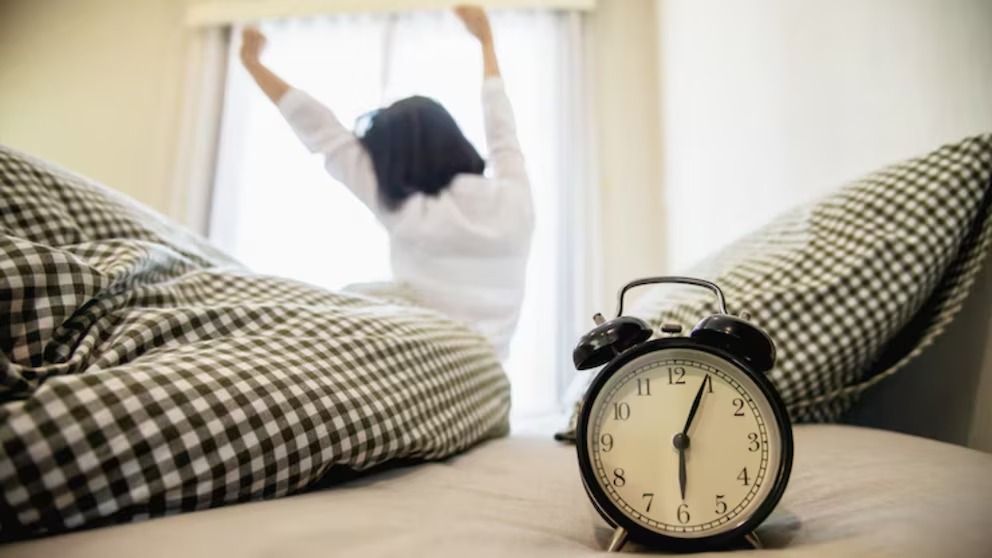 ¿Dormir solo 4 horas y estar como nuevo? La ciencia lo explica