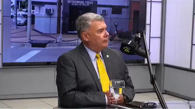 Denuncian al Defensor del Pueblo por supuesta lesión de confianza
