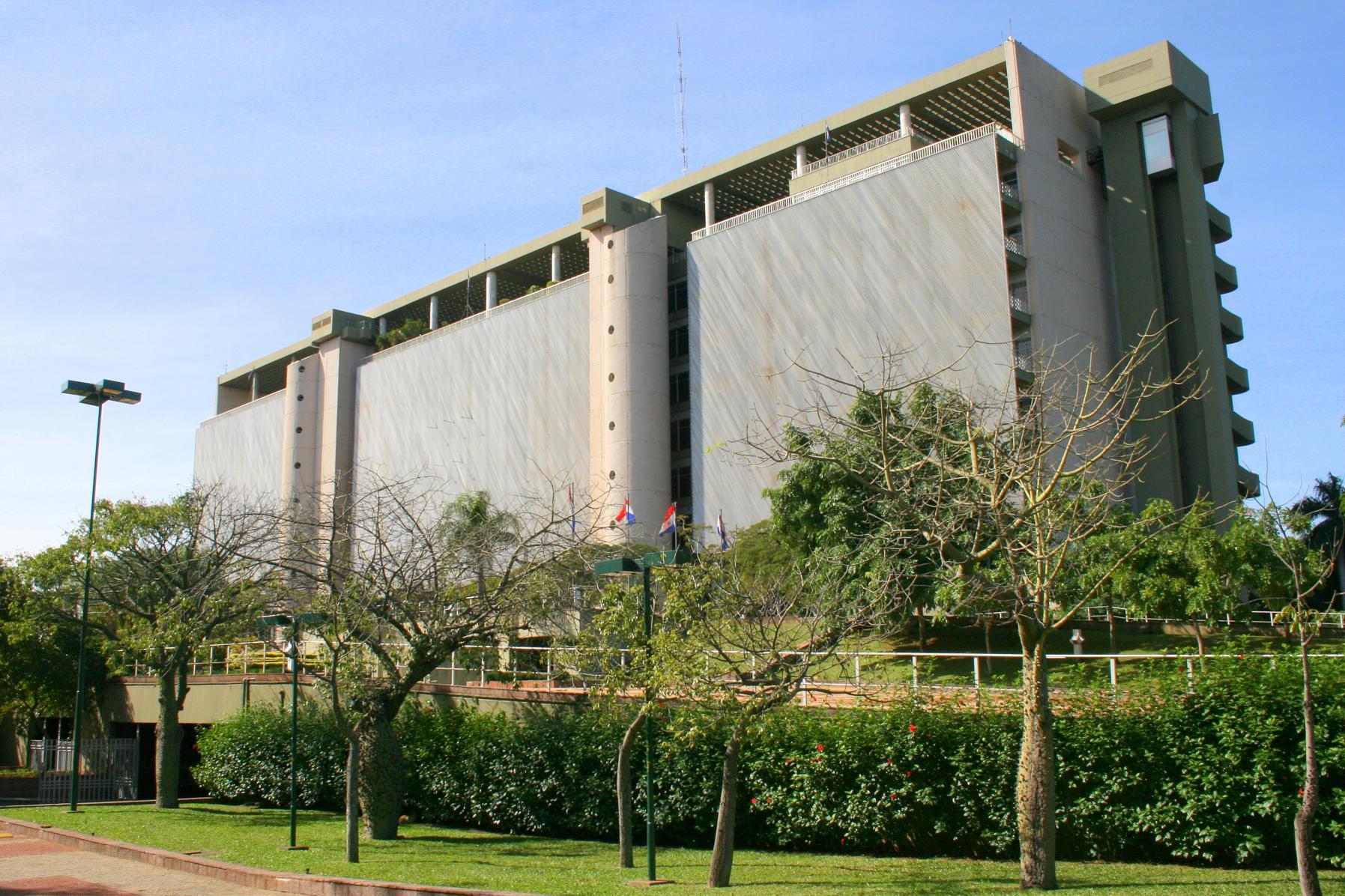 Tras visto bueno del BCP, avanza proceso de fusión por absorción del Banco Río por parte del Banco Continental