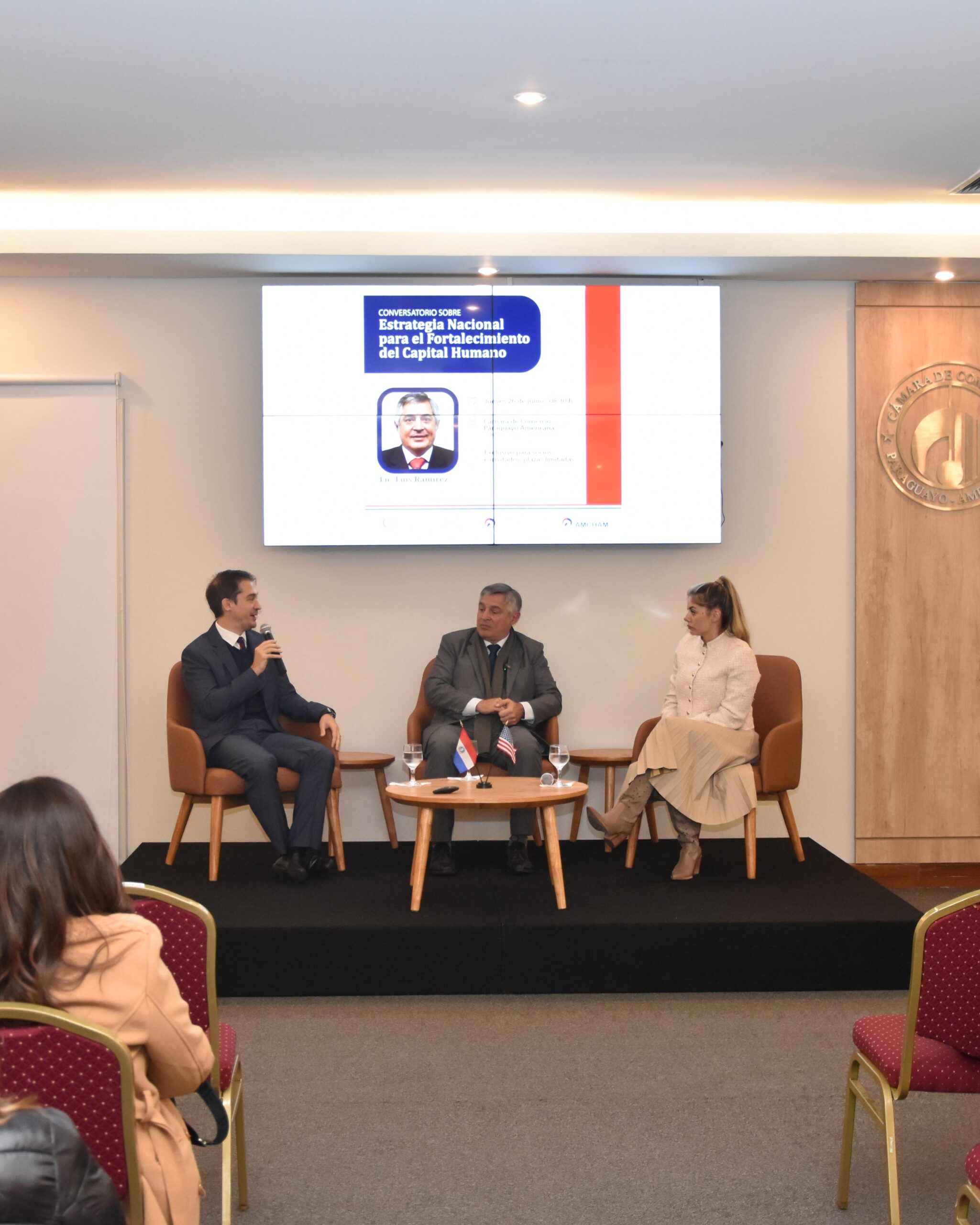 MEC y AmCham dialogan sobre el futuro del capital humano en Paraguay