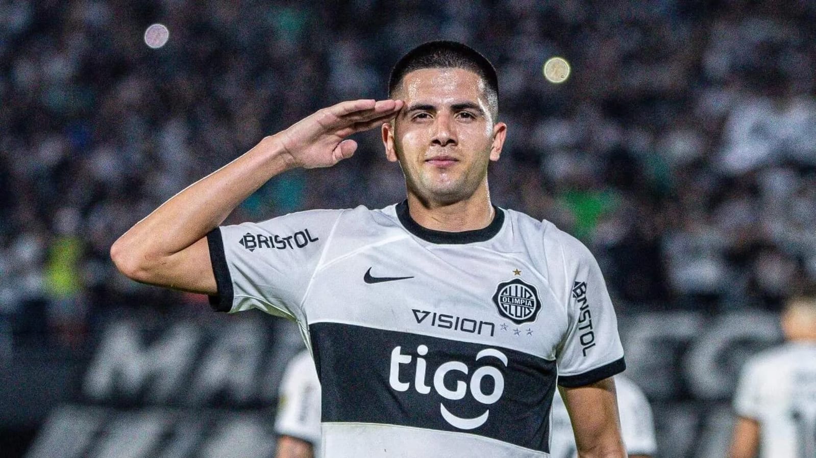 Gamarra considera volver a Olimpia para el 2026