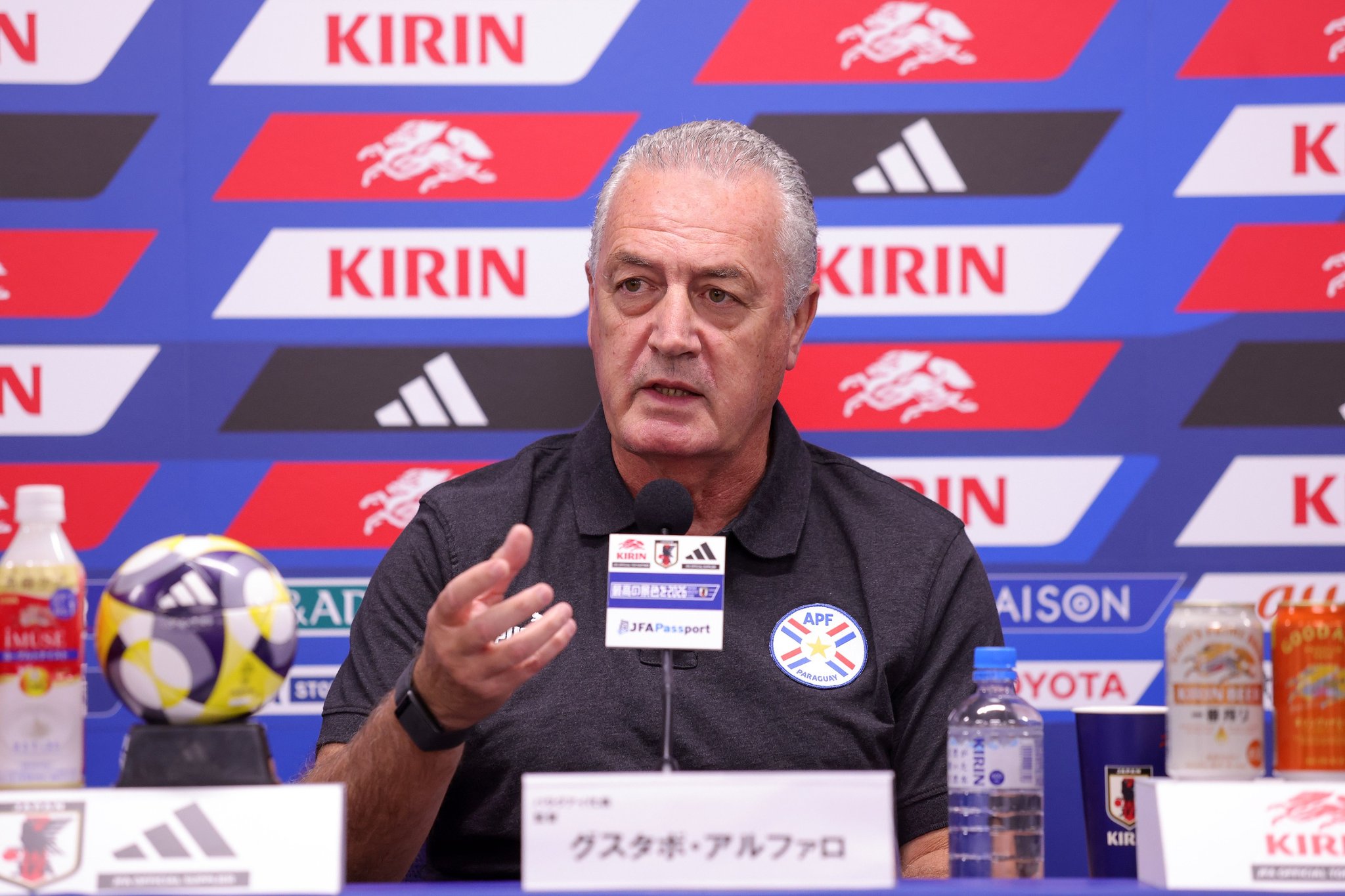 Alfaro destaca la importancia de enfrentar a selecciones de mayor nivel que la Albirroja