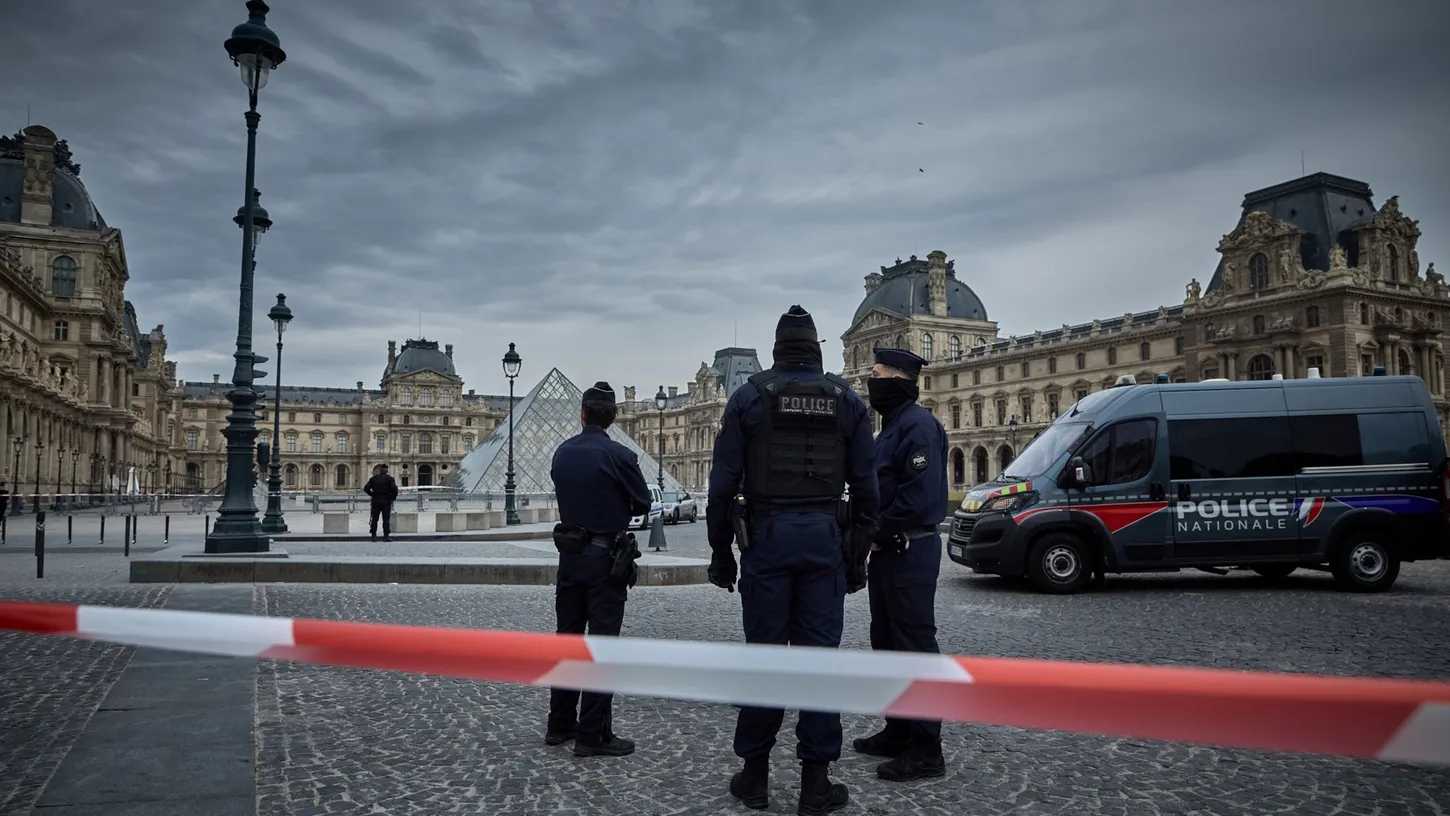 El Louvre y su historia de los robos a plena luz del día