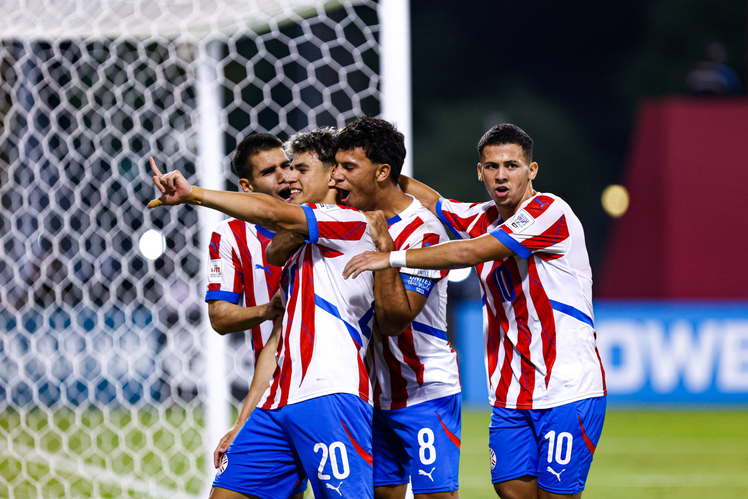 Albirroja sub 17 clasifica a la próxima fase del mundial