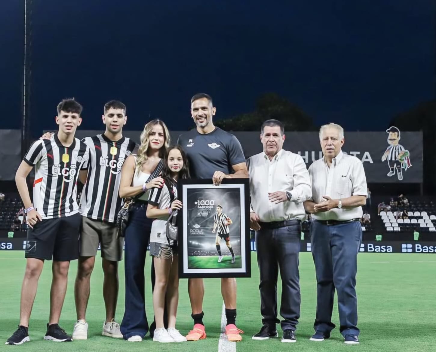 Nacional presentó una propuesta formal a Roque Santa Cruz