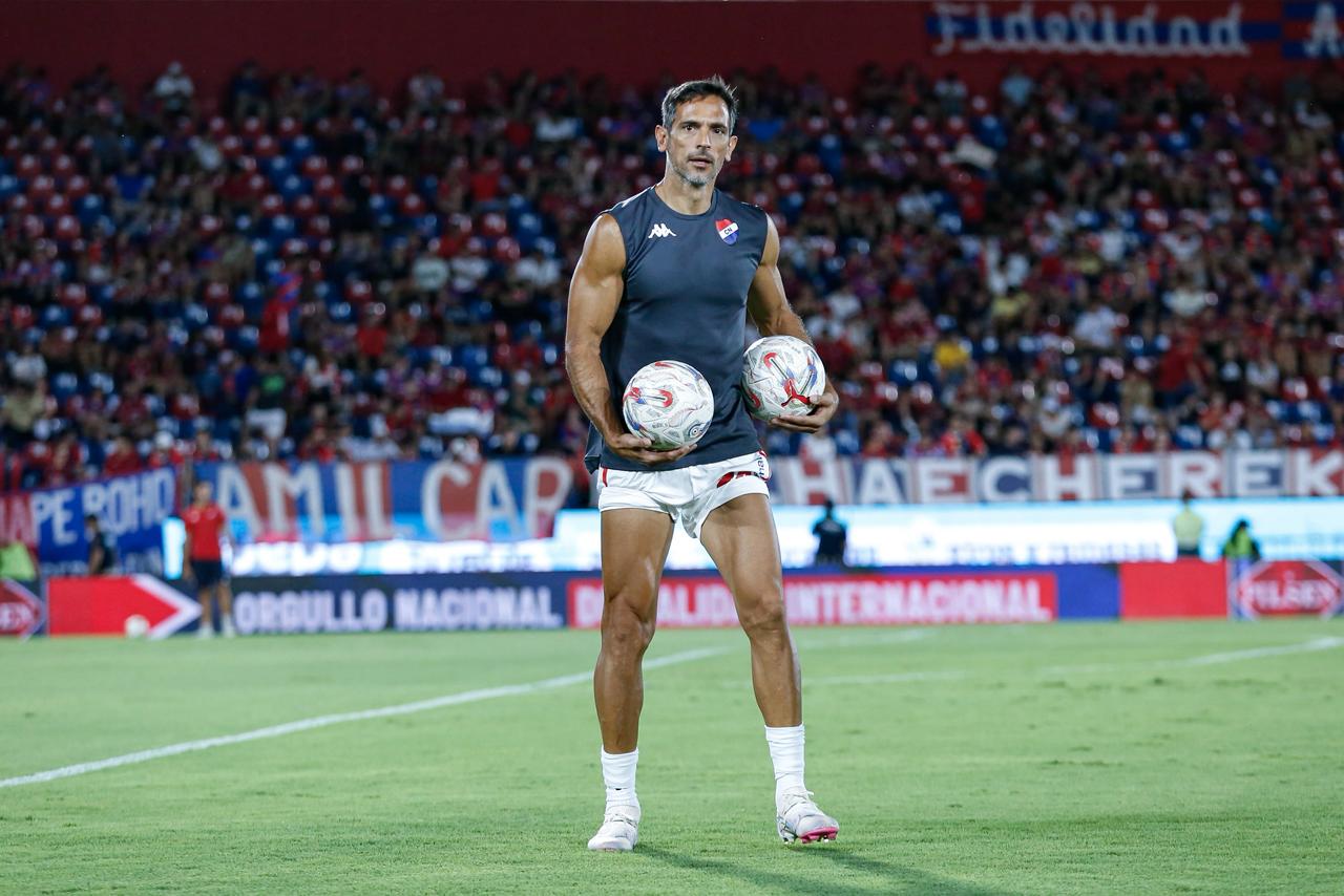 “Terriblemente positivo lo de Roque, fuera y dentro de la cancha”, asegura Sánchez