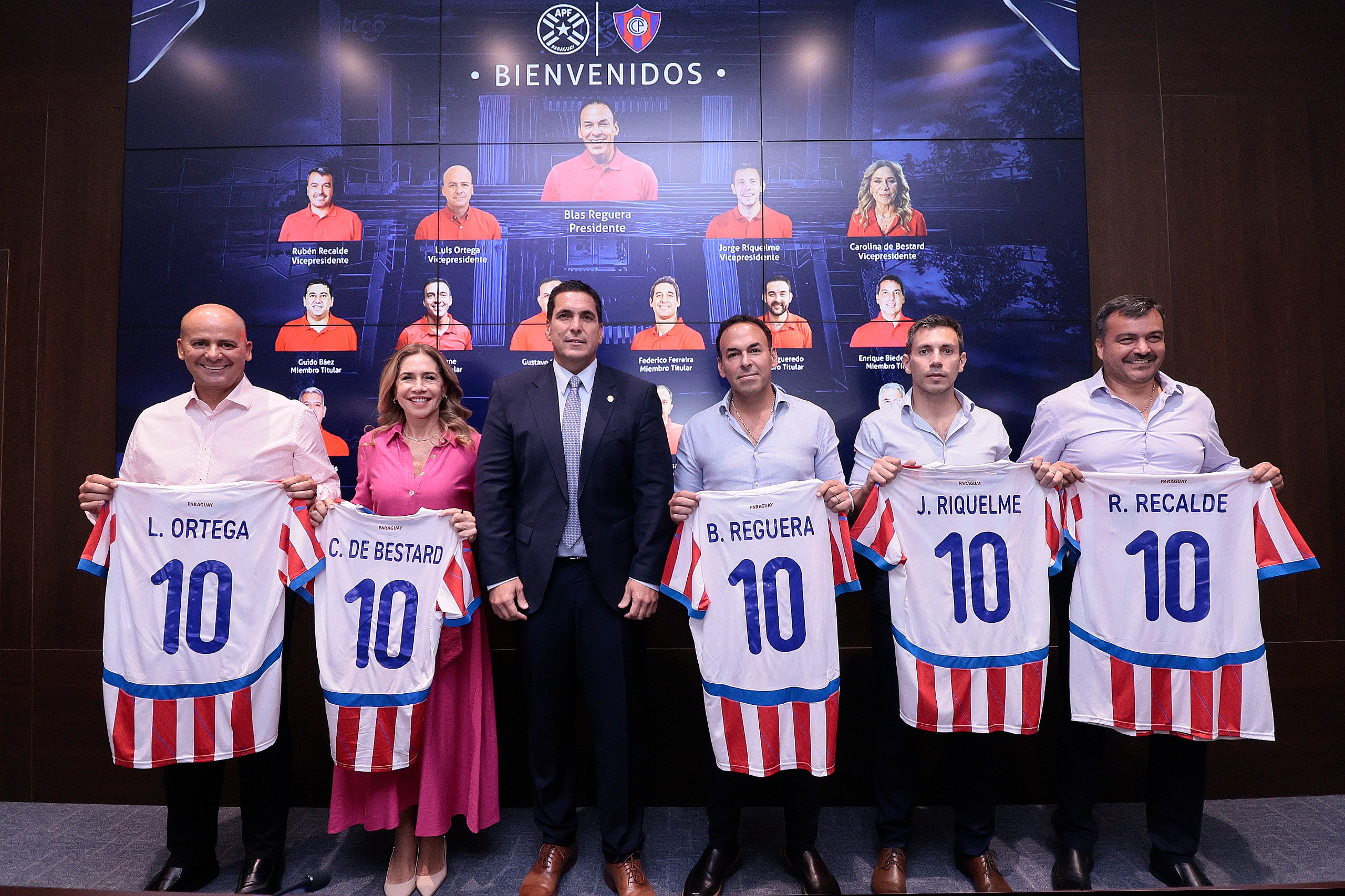 Nuevas autoridades de Cerro visitan la APF