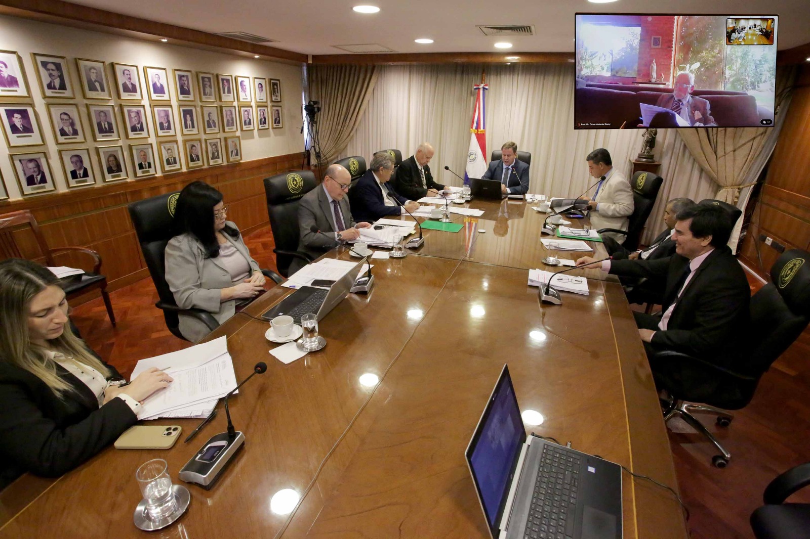 Dura crítica de Víctor Ríos sobre acumulación de poder por parte de Martínez Simón