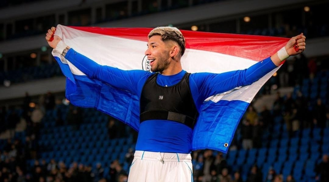 Enciso: “Gracias a los fans por el apoyo, a mi familia que es mi vida, gloria a Dios”