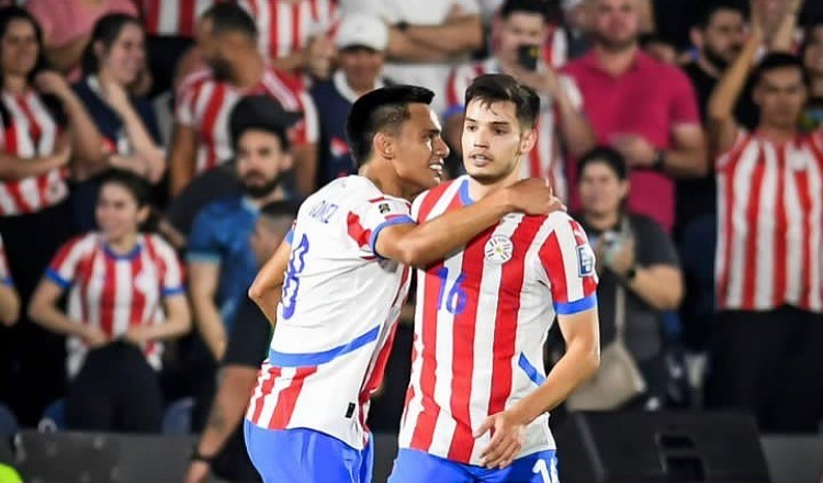Brighton y Celtic interesados en Damian Bobadilla