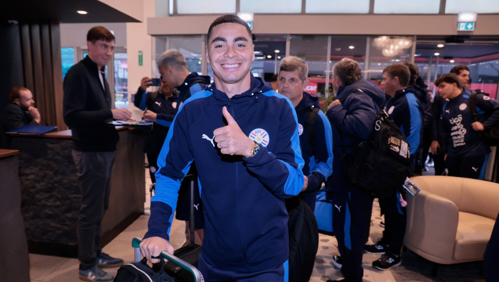 La Albirroja llegó a Francia para el amistoso ante Marruecos