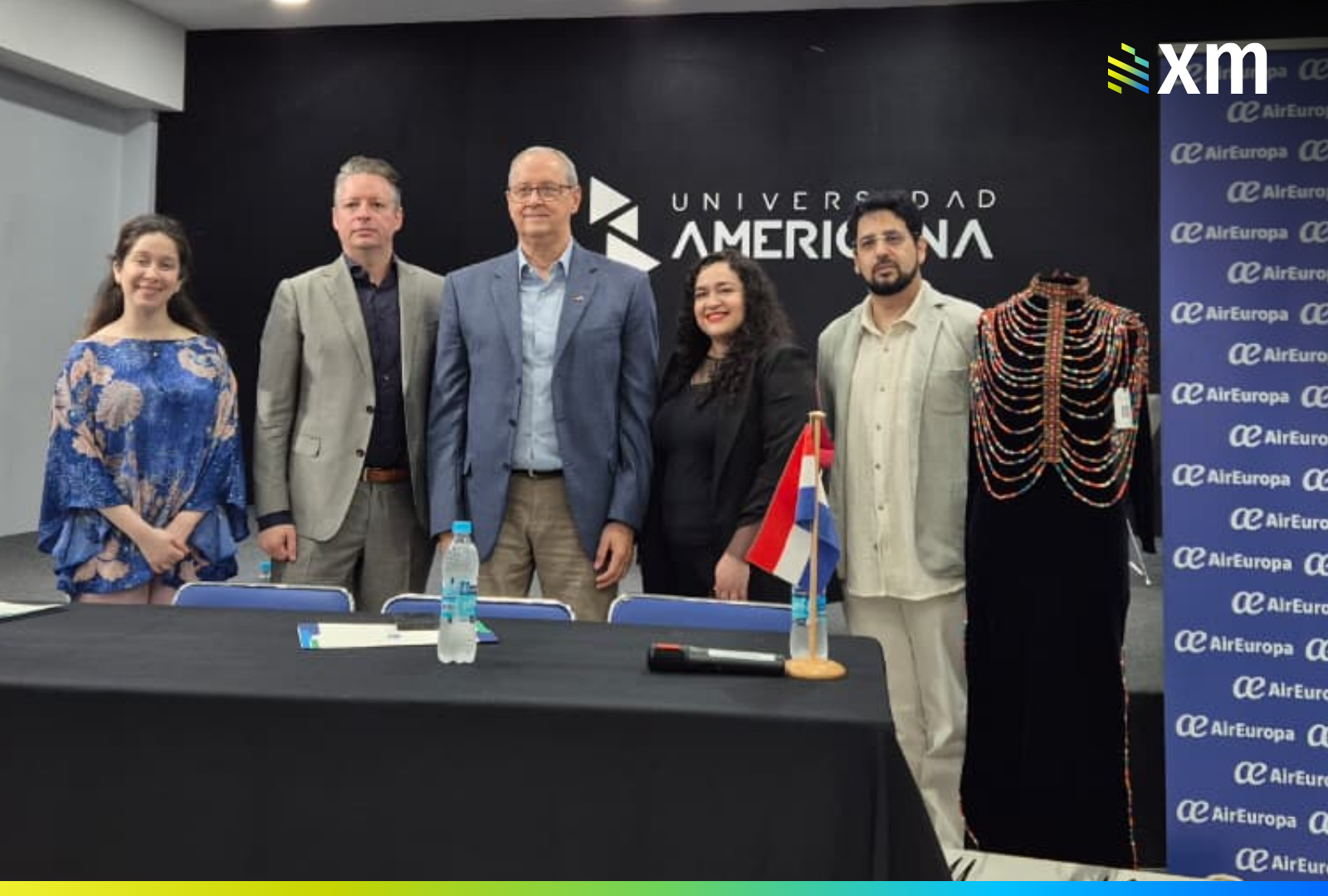 Universidad Americana participa del desfile «Alta Cultura» con dos colecciones de sus estudiantes de Diseño de Moda